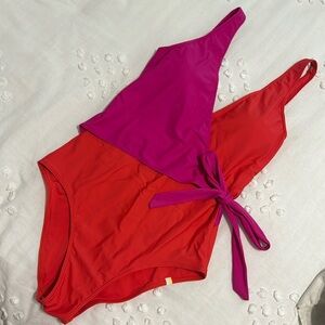 Summersale One Piece Swimsuit